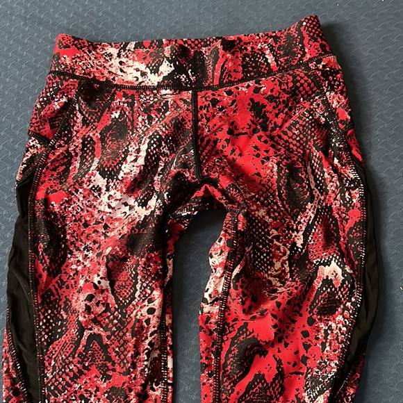 REDUCED!!Woman’s human performance engineering red snake skin leggings - Picture 2 of 5